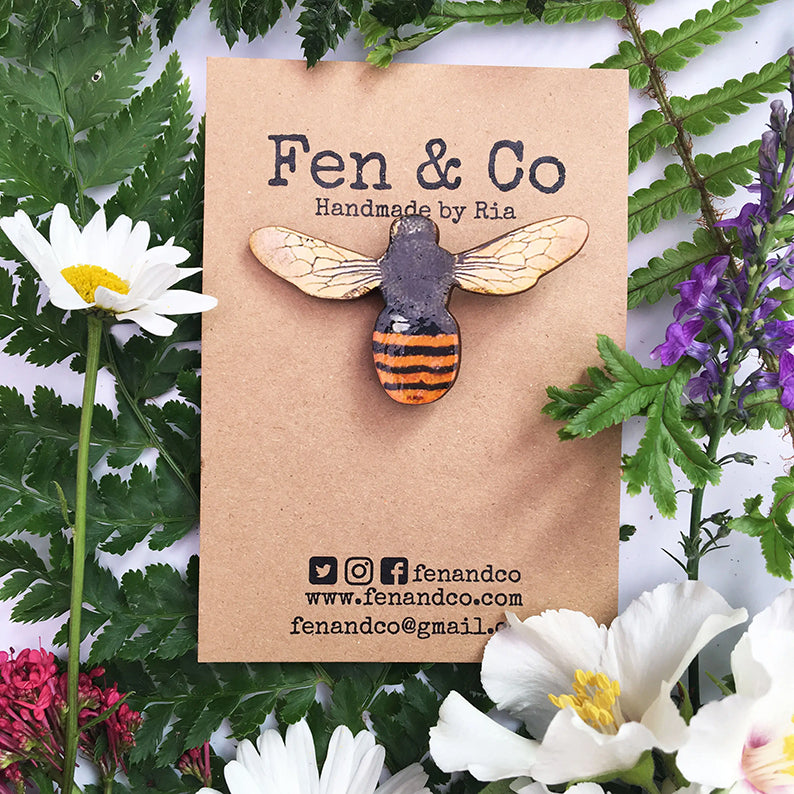 Broche Bee