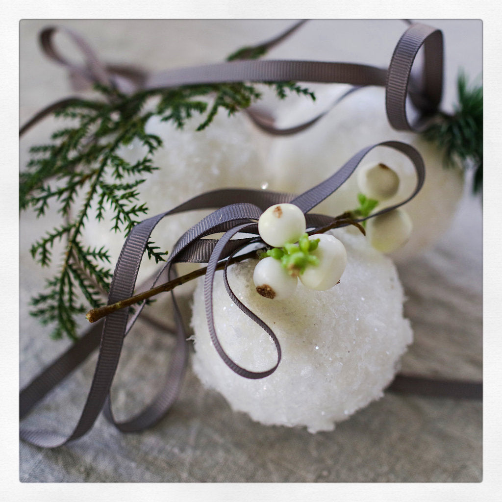Dekoration, Snöboll med vita bär