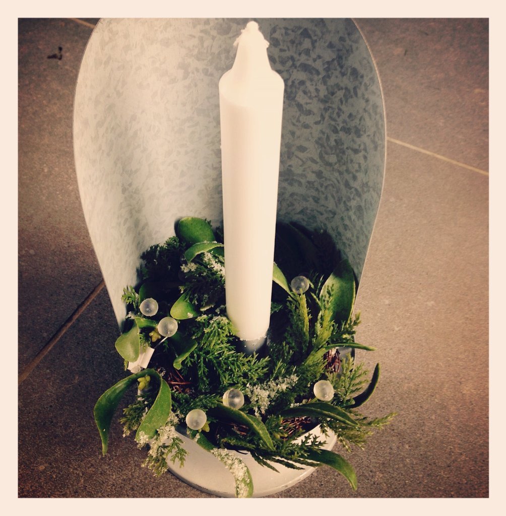 Zinkljustake med vindskydd och grön manschett