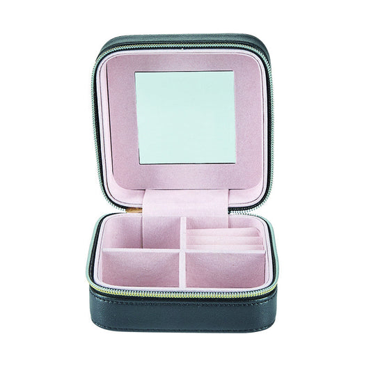 Fyrkantigt smyckeskrin i svart o rosa