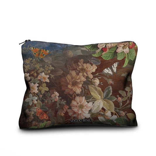 Baksida av necessär med ett motiv av Blommor, fjäril och blad.